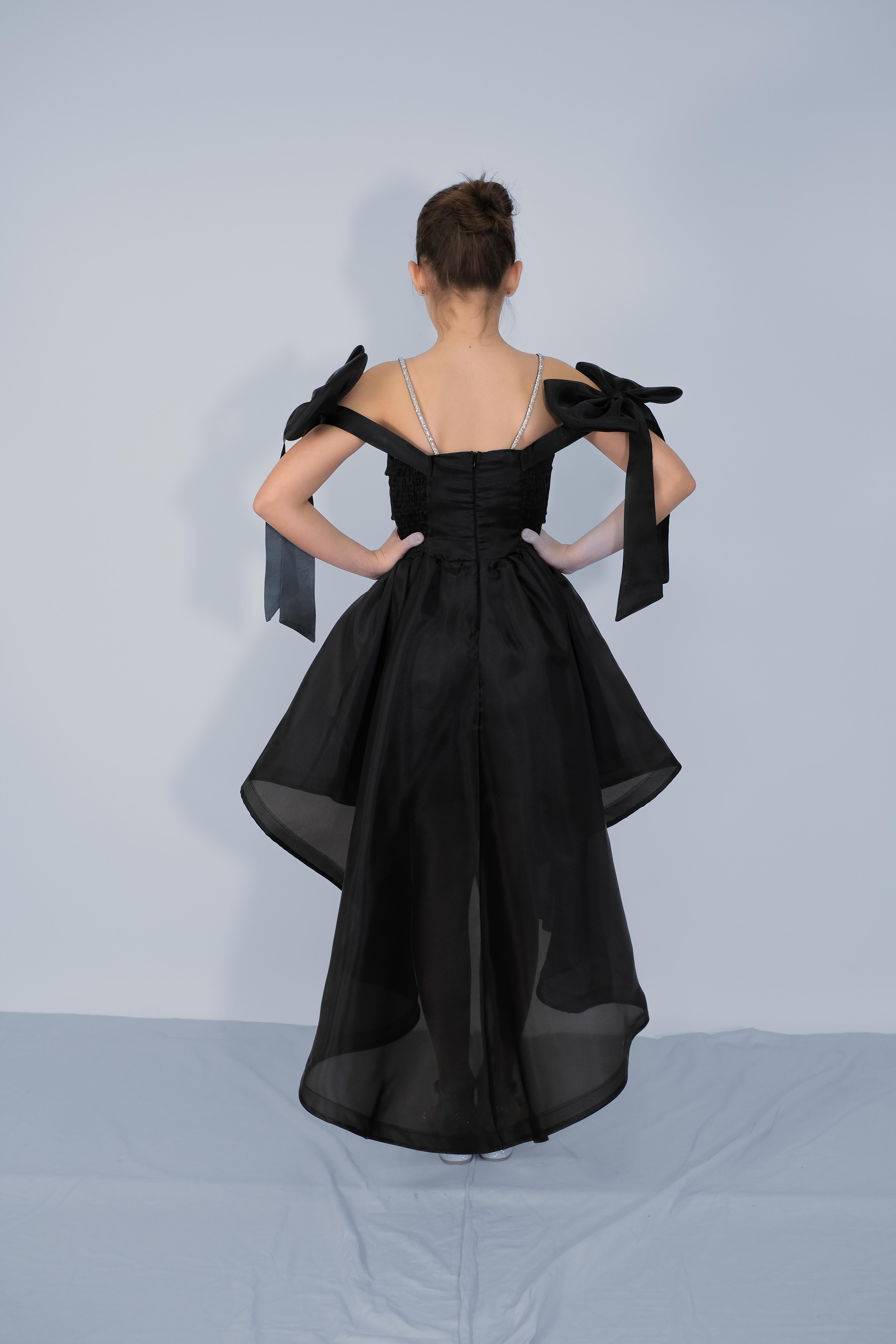 Kız Çocuk Abiye Siyah Şifon Kolları Düşük  Fiyonk Detaylı Kuyruklu Abiye Elbise 10-15 Yaş