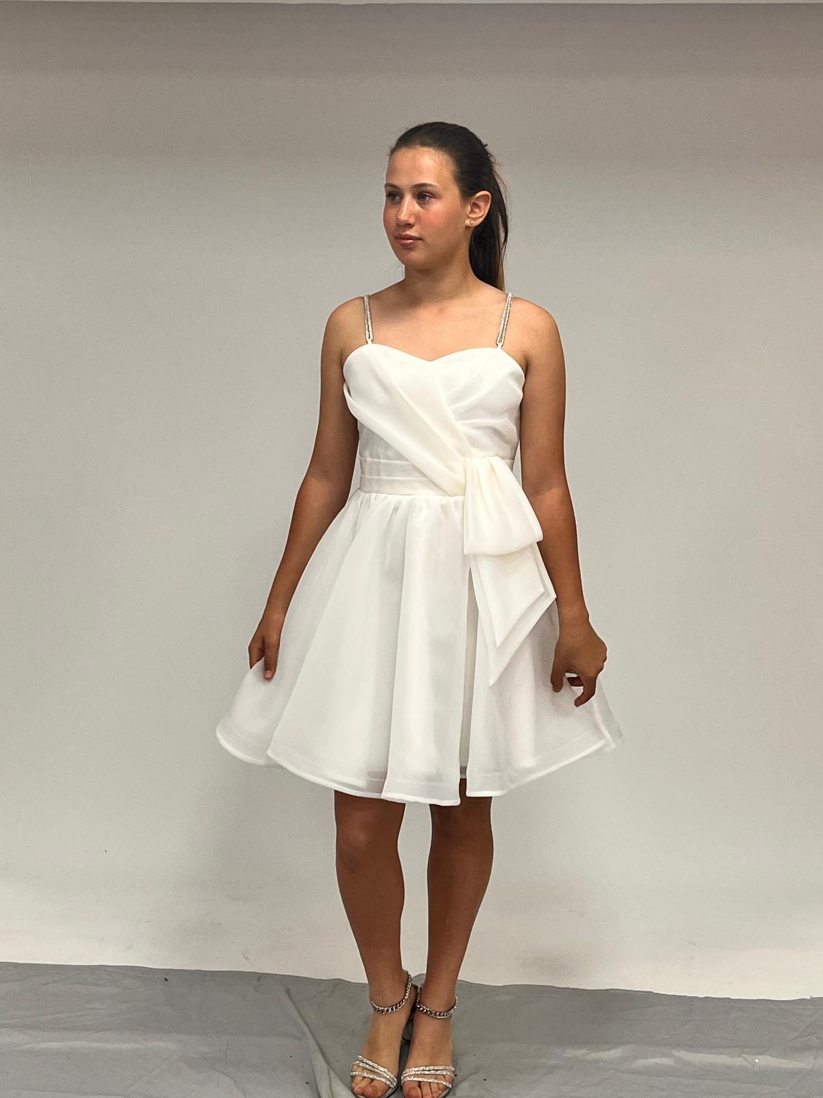 Kız Çocuk Abiye Beyaz Taş Kordon Askılı Kalp Yaka  Kısa Yandan Kendinden Kuşak Detaylı  Şifon Abiye Elbise 10-15 Yaş