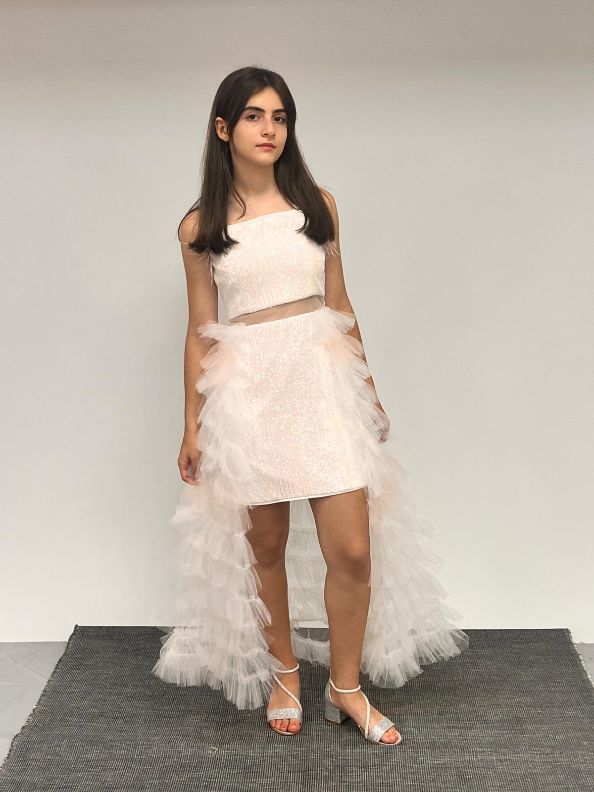 Kız Çocuk Abiye Renkli Beyaz Kısa Payetli Mini Etekleri Kat Kat Abiye Elbise 8-16 Yaş