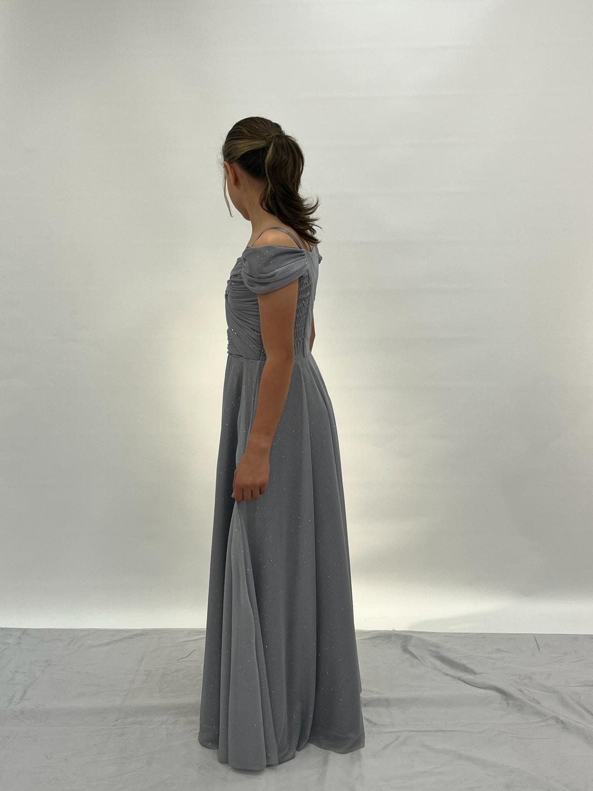 Kız Çocuk Gri Askılı Omuz Detaylı Pırıltılı Tüllü Uzun Abiye Elbise 10-15 Yaş