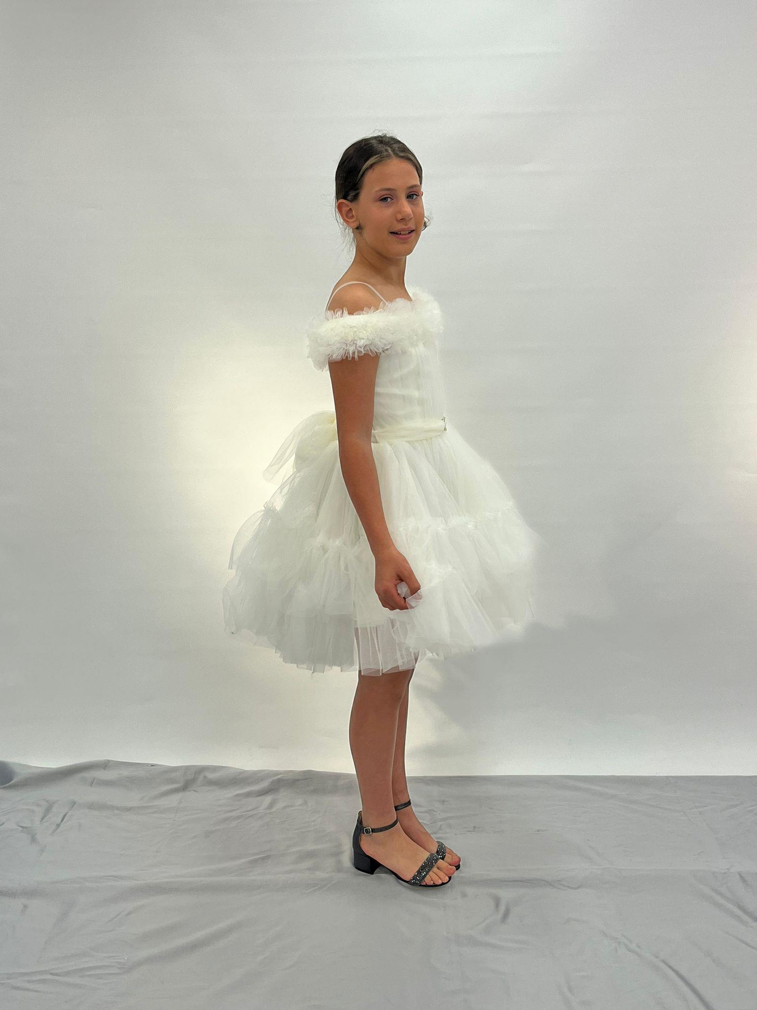 Kız Çocuk Abiye Ekru Askılı Yakası Fırfırlı Beli Tokalı Kısa Kat Tüllü Abiye Elbise 10-14 Yaş