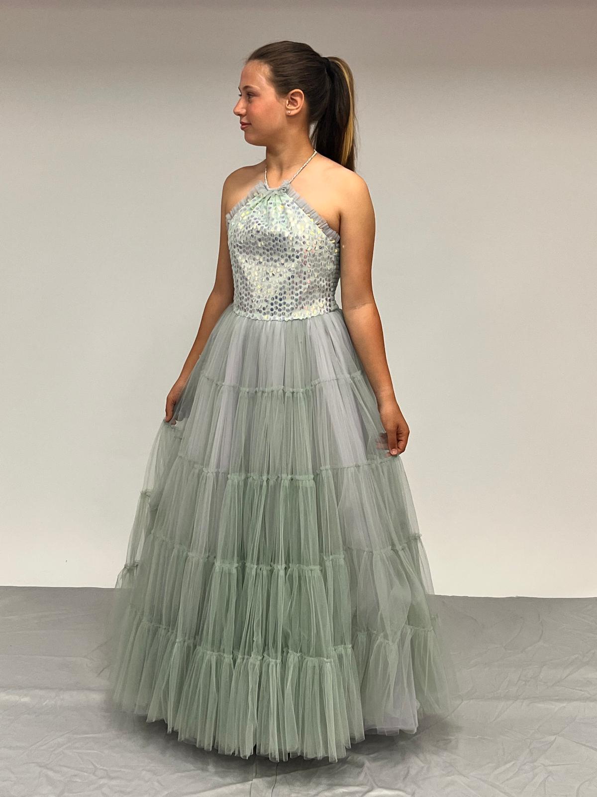 Kız Çocuk Abiye Boyundan Askılı Pullu Kat Kat Uzun Tül Etekli Abiye 7-15 Yaş