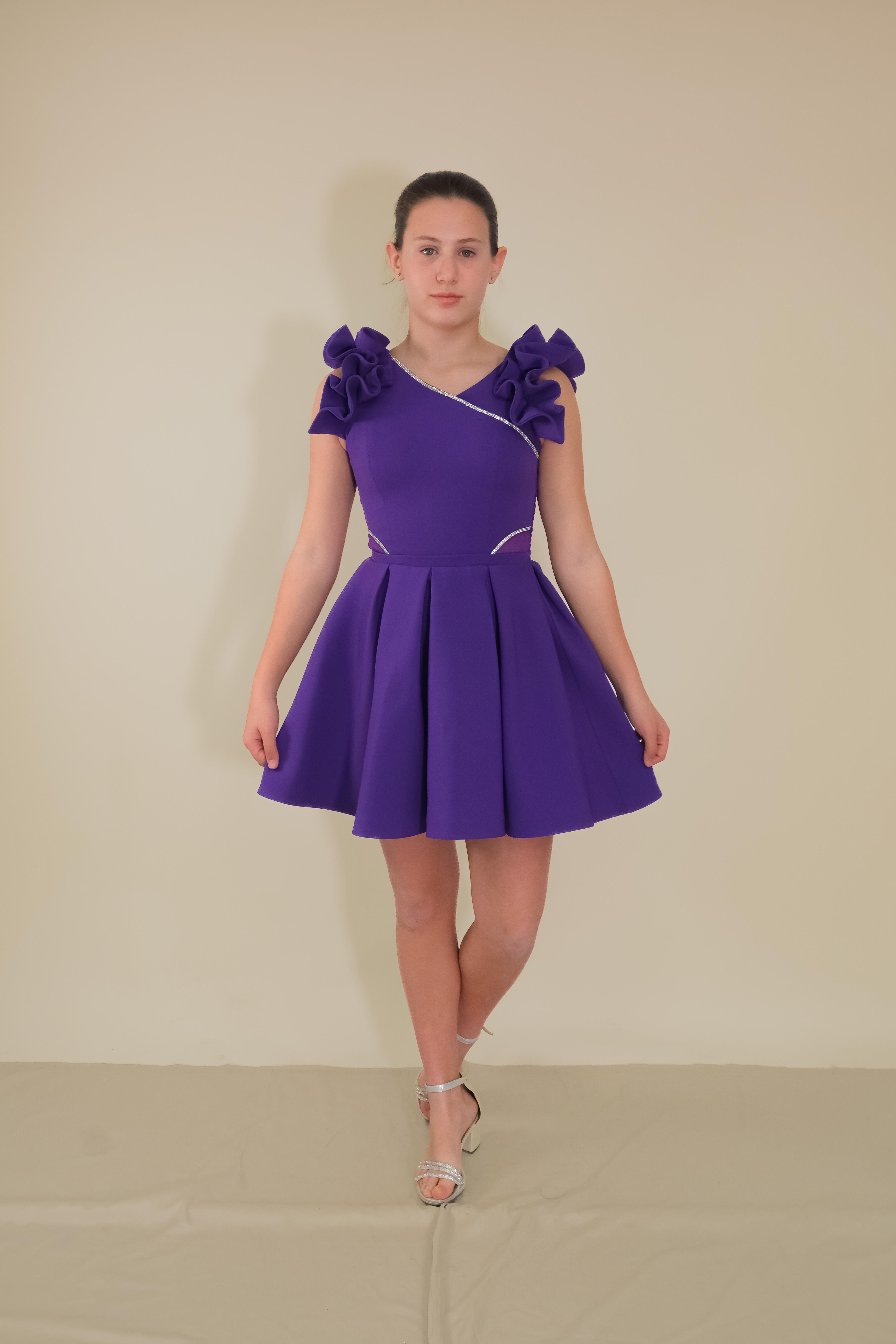 Kız Çocuk Abiye Mor Krep Kumaş Kolları Farbalı Şerit Taş Detaylı Kısa Abiye Elbise 10-15 Yaş