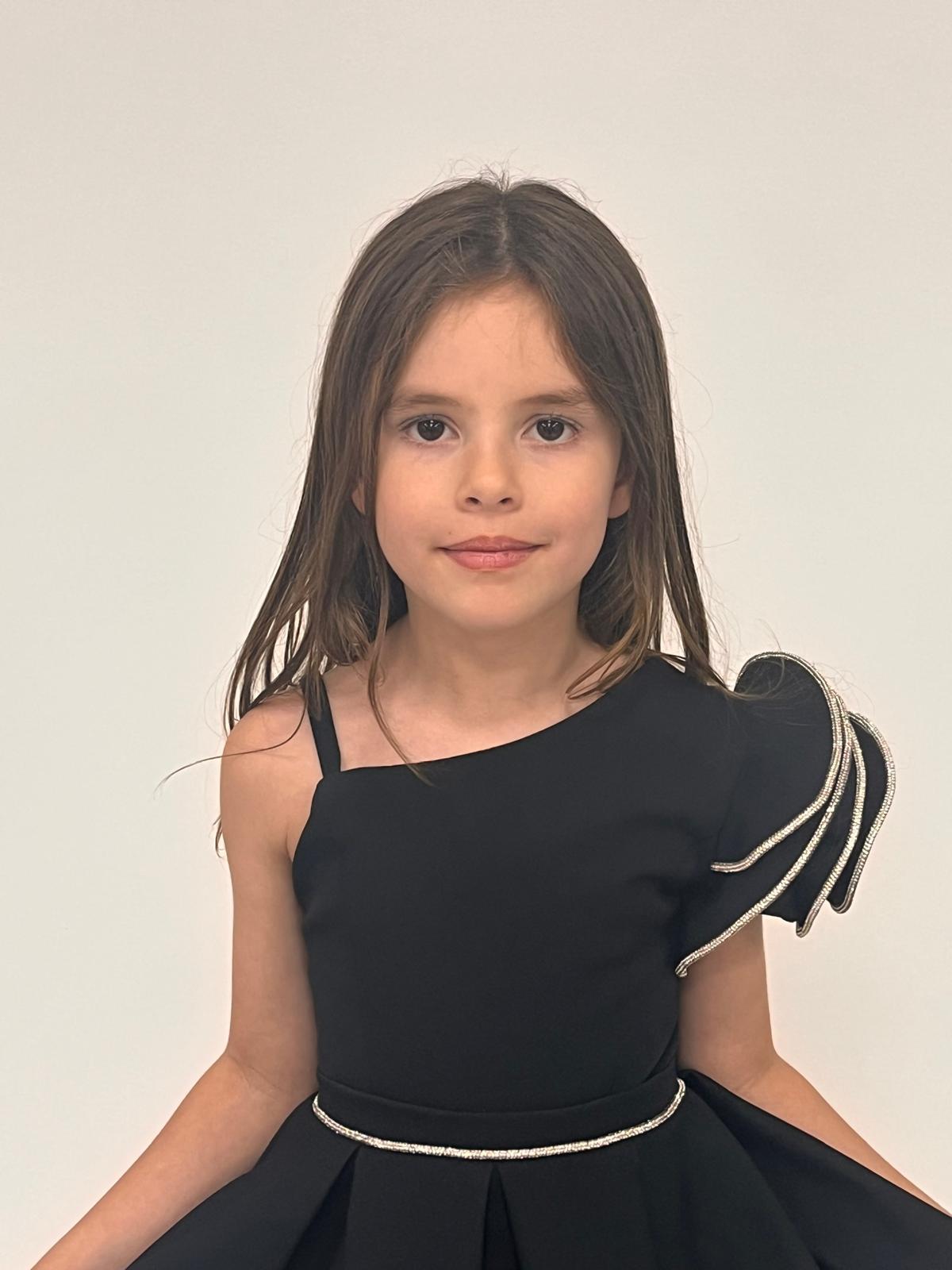 Kız Çocuk Abiye Siyah Kısa Tek  Omuz Gül  Detaylı Krep Kumaş Abiye Elbise 5-10 Yaş