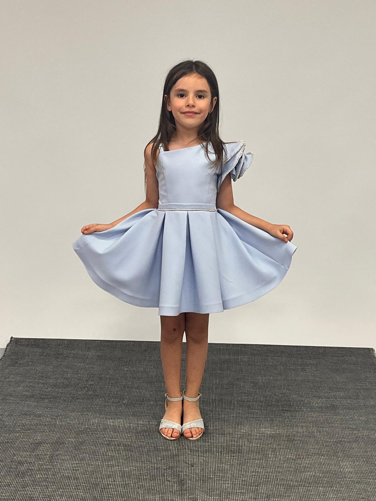 Kız Çocuk Abiye Mavi Kısa Tek  Omuz Gül  Detaylı Krep Kumaş Abiye Elbise 5-10 Yaş