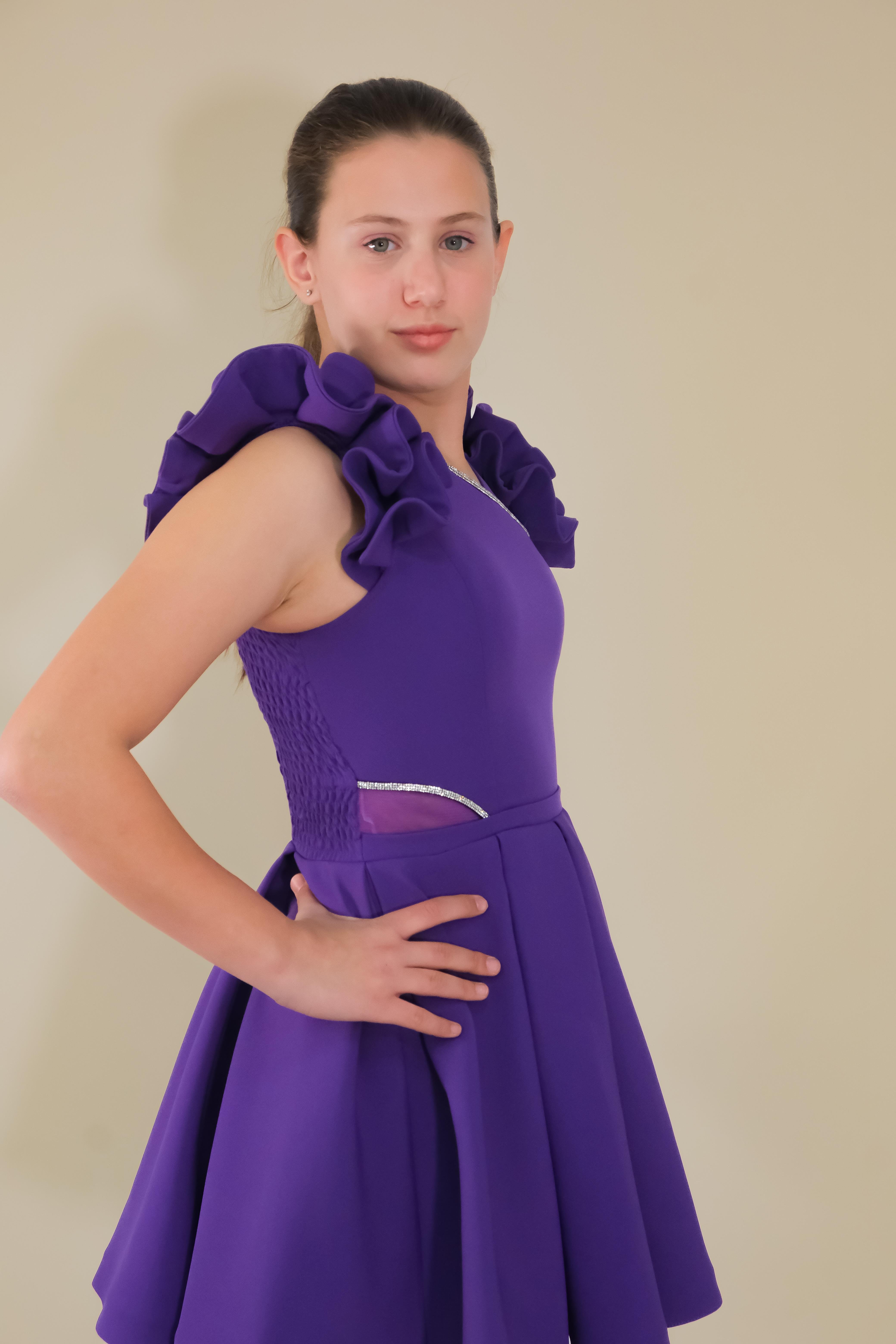 Kız Çocuk Abiye Mor Krep Kumaş Kolları Farbalı Şerit Taş Detaylı Kısa Abiye Elbise 10-15 Yaş
