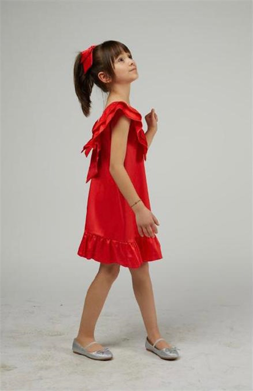  Kırmızı Saten Fırfırlı  Taşlı Abiye  Elbise 3-14 Yaş