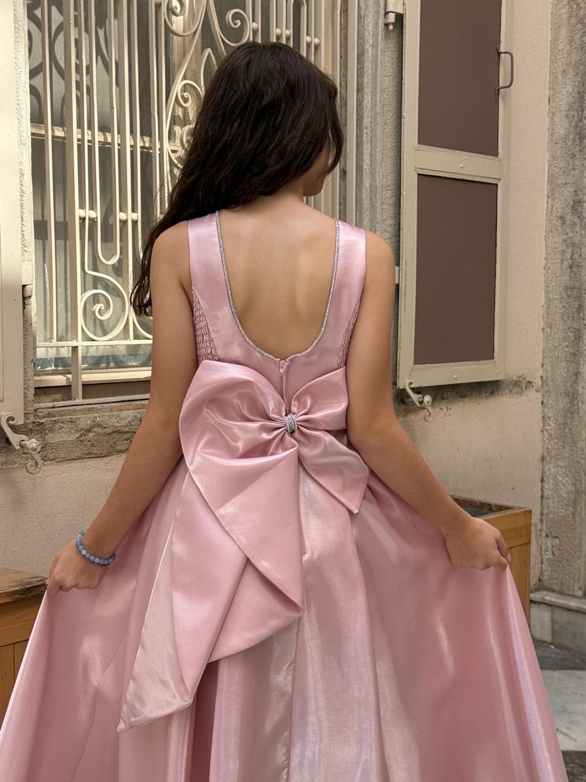 Kız Çocuk Abiye Pudra Parlak Saten Uzun Sırt Fiyonklu Abiye Elbise 10-15 Yaş