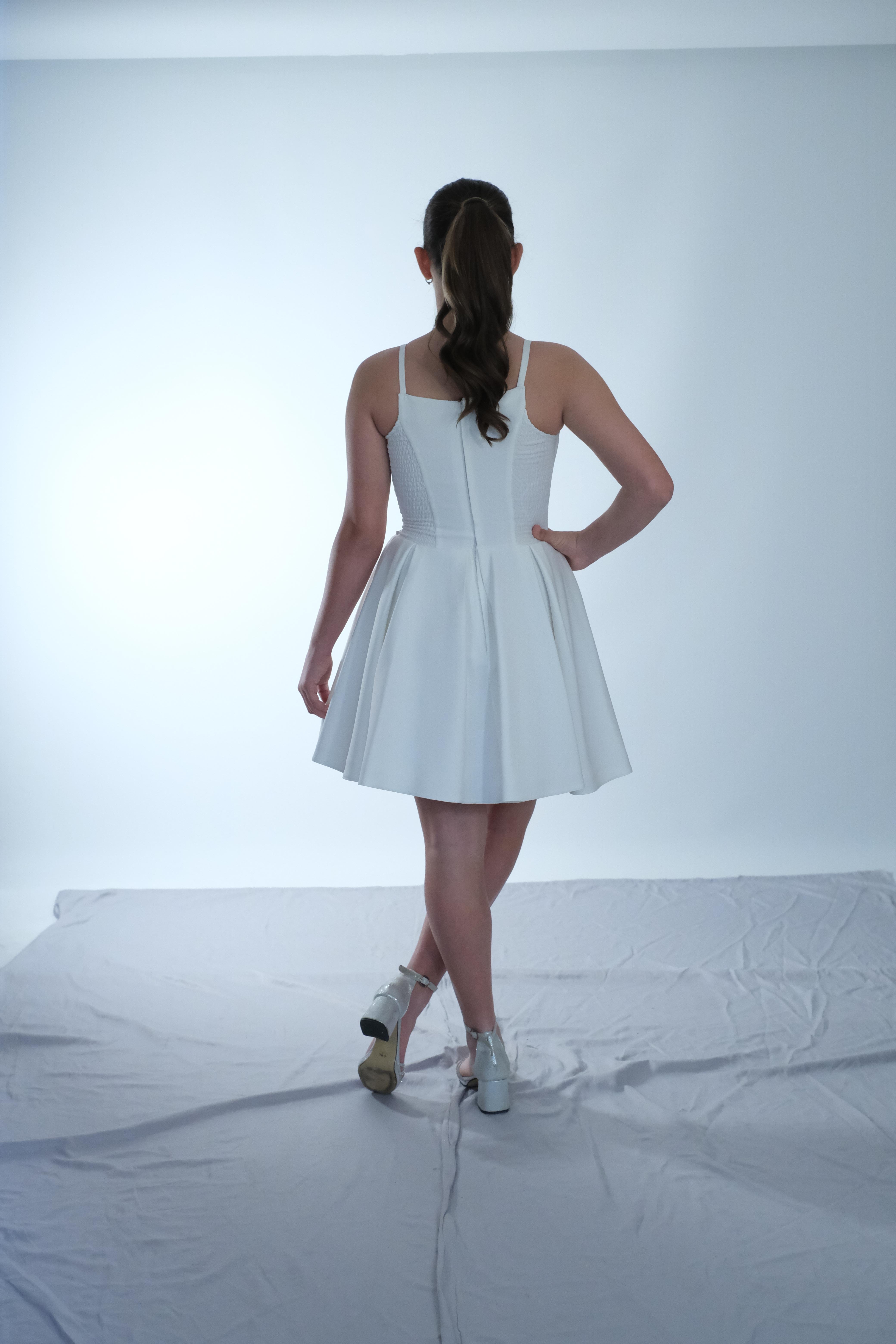 Kız Çocuk Abiye Krem Krep Kumaş  Askılı  Drapeli Beli Örgü Taş Detaylı Abiye Elbise 10-15 Yaş