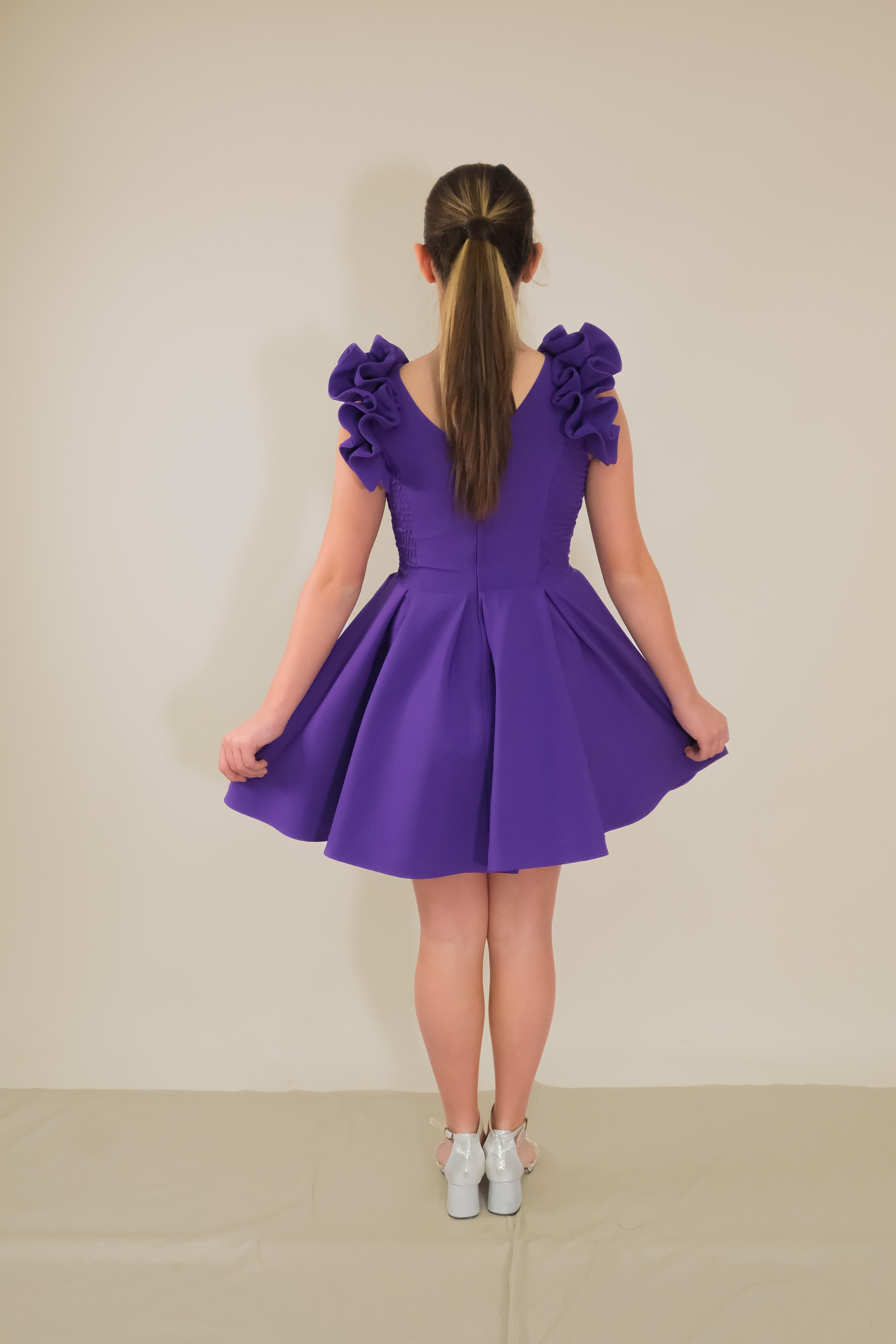 Kız Çocuk Abiye Mor Krep Kumaş Kolları Farbalı Şerit Taş Detaylı Kısa Abiye Elbise 10-15 Yaş