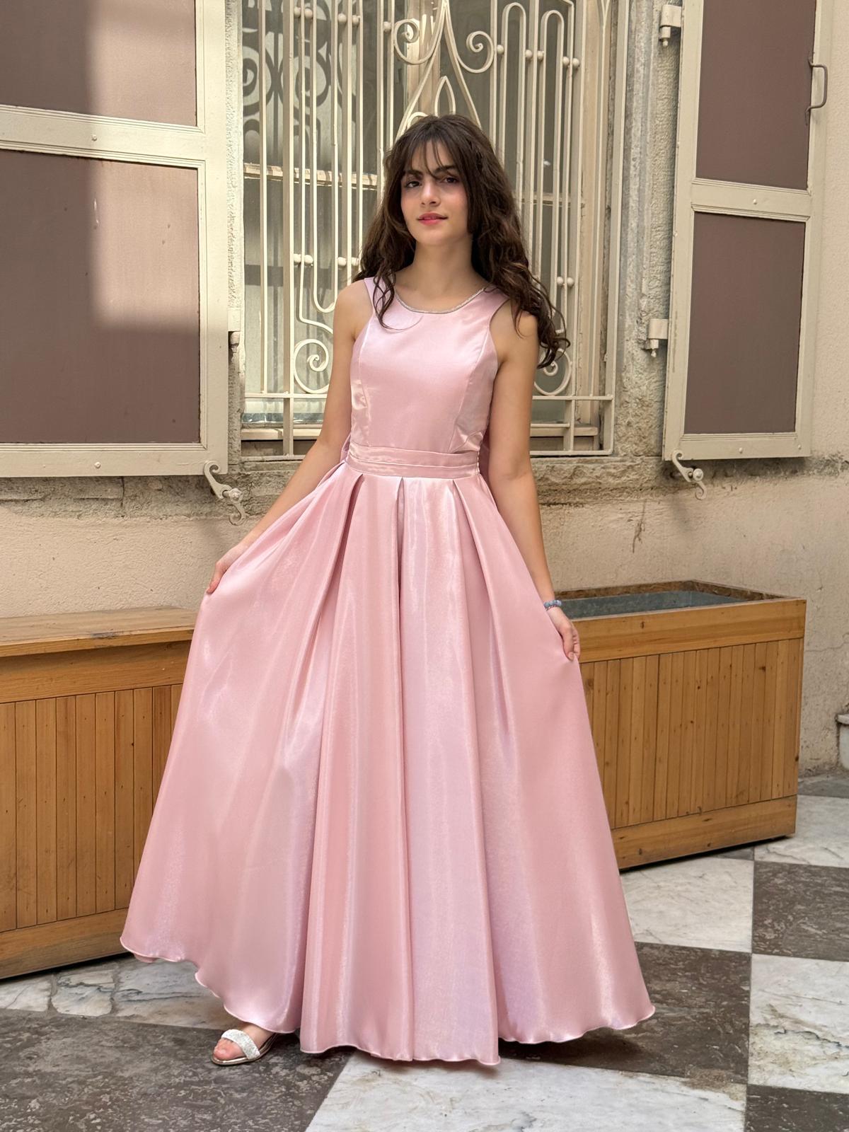 Kız Çocuk Abiye Pudra Parlak Saten Uzun Sırt Fiyonklu Abiye Elbise 10-15 Yaş