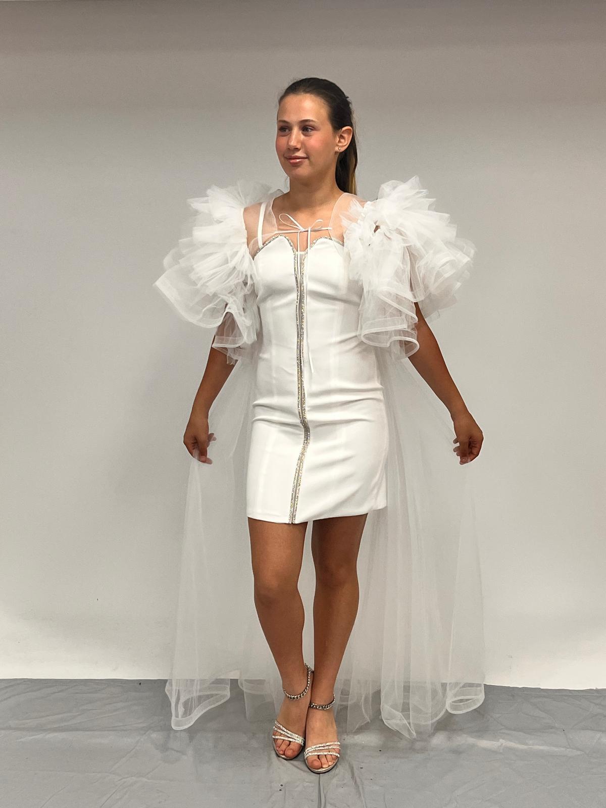 Kız Çocuk Abiye Krem Krep Kumaş  Askılı Taş Şerit İşlemeli Kolları Farbalı Çıkabilen Pelerin  Detaylı İllüzyon Yaka  Abiye Elbise 10-15 Yaş