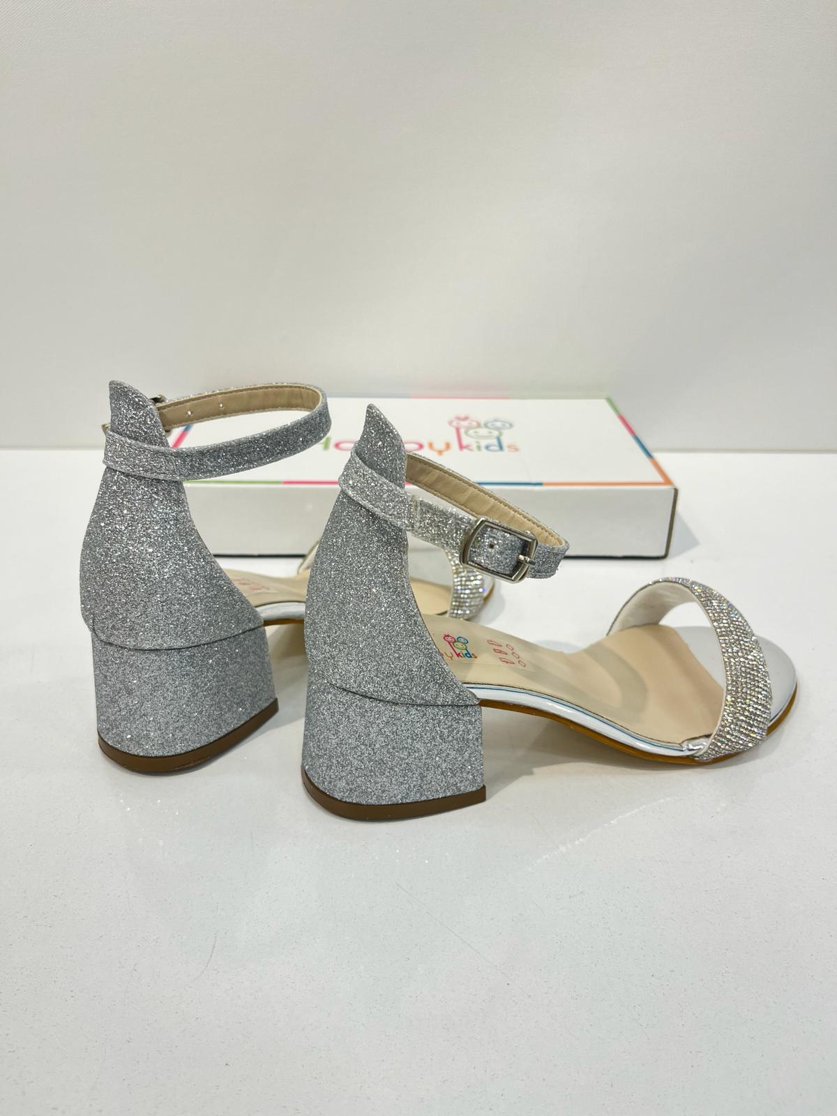 Kız Çocuk Abiye Ayakkabı Gümüş Rugan Tek  Bantlı Taşlı Mezüniyet-Düğün Topuklu  Çocuk Abiye Ayakkabı