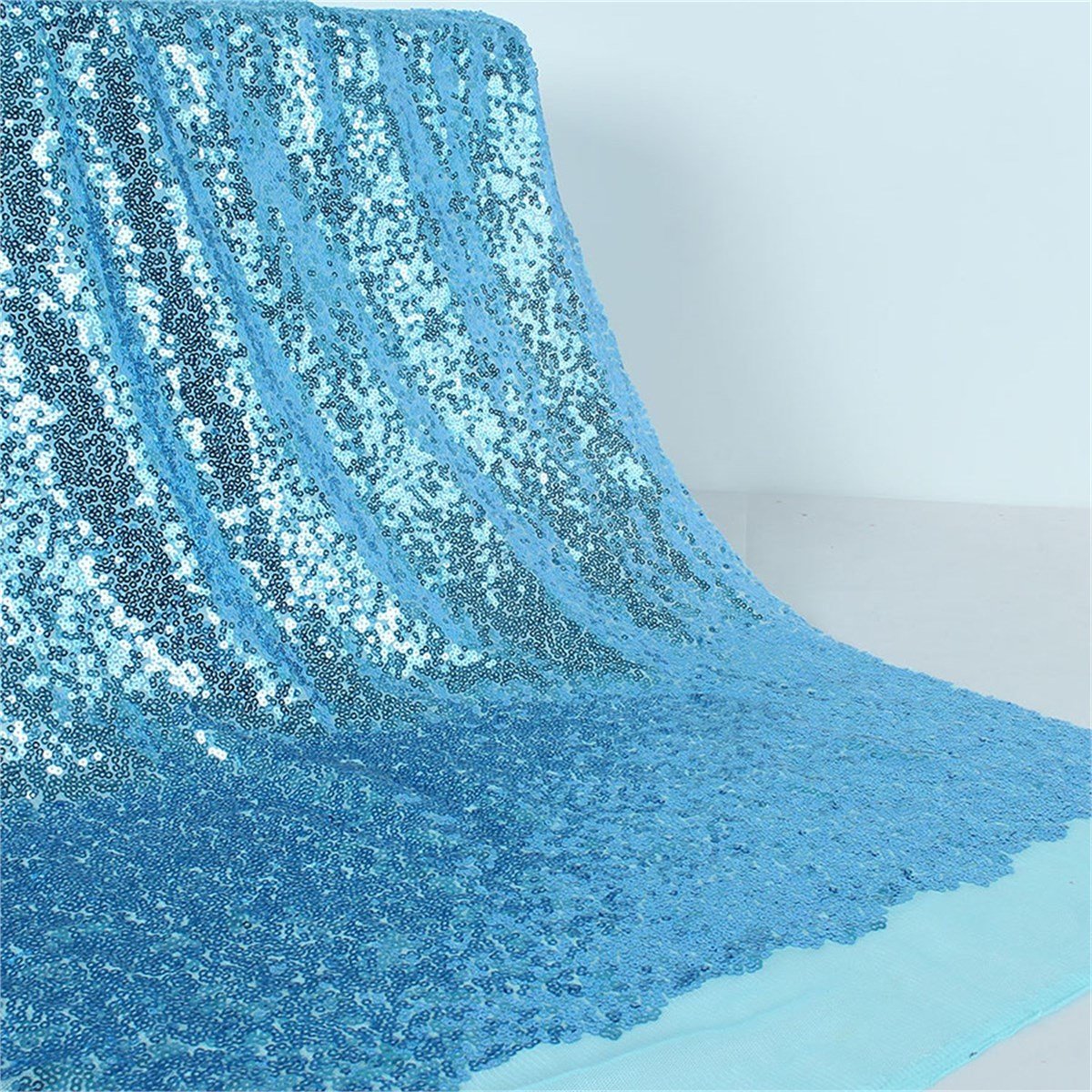 Açık Mavi Pullu Payet Kumaş