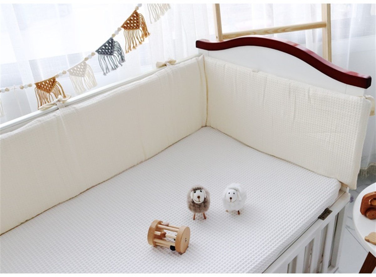 Jaju Baby 60*120 cm Krem Waffle Pike Kumaş Beşik Kenar Koruma / Beşik Süngerli Bariyer Koruyucu