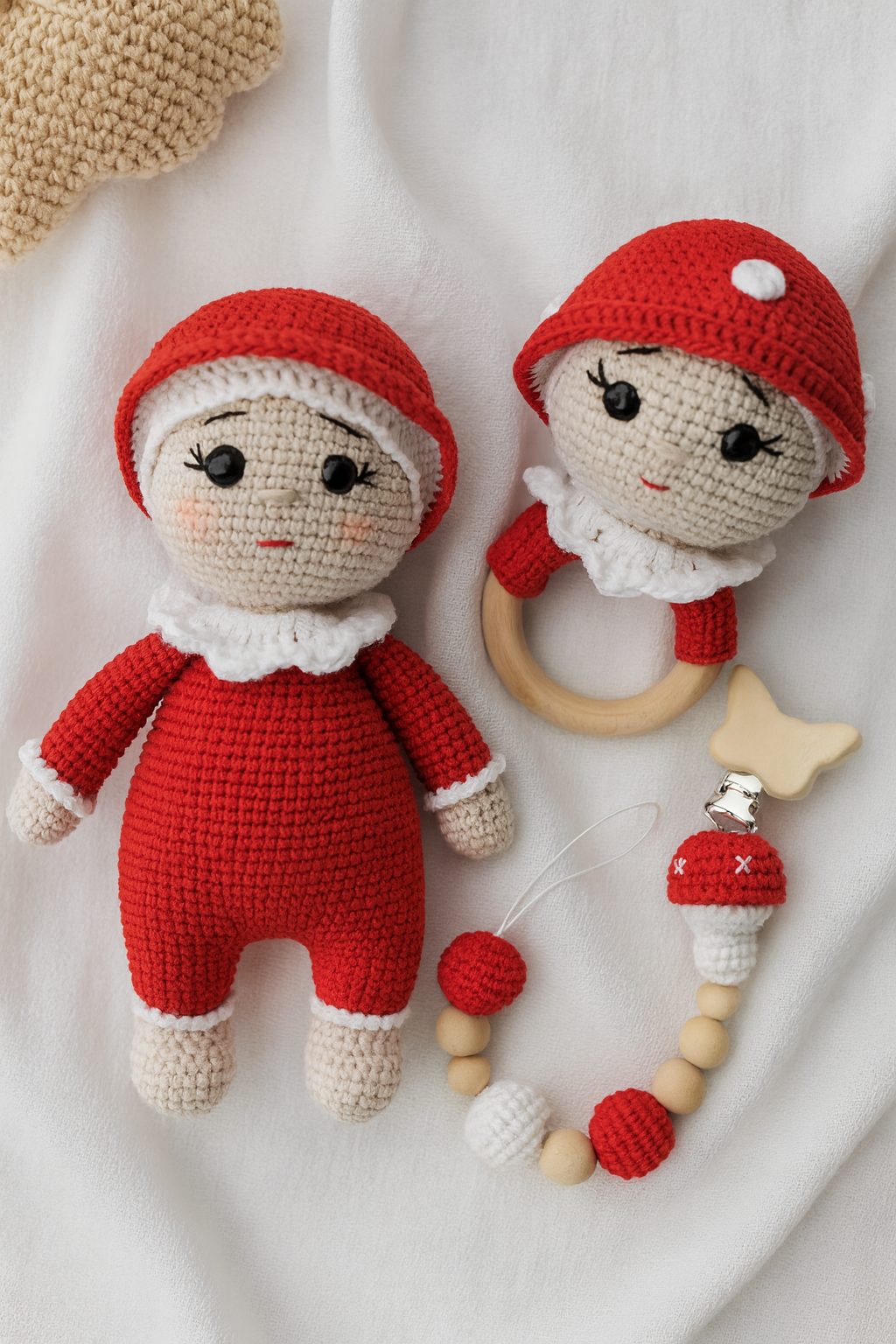 Jaju Baby Amigurumi Mantar 24 cm Çıngırak ve Emzik Zinciri Üçlü Set