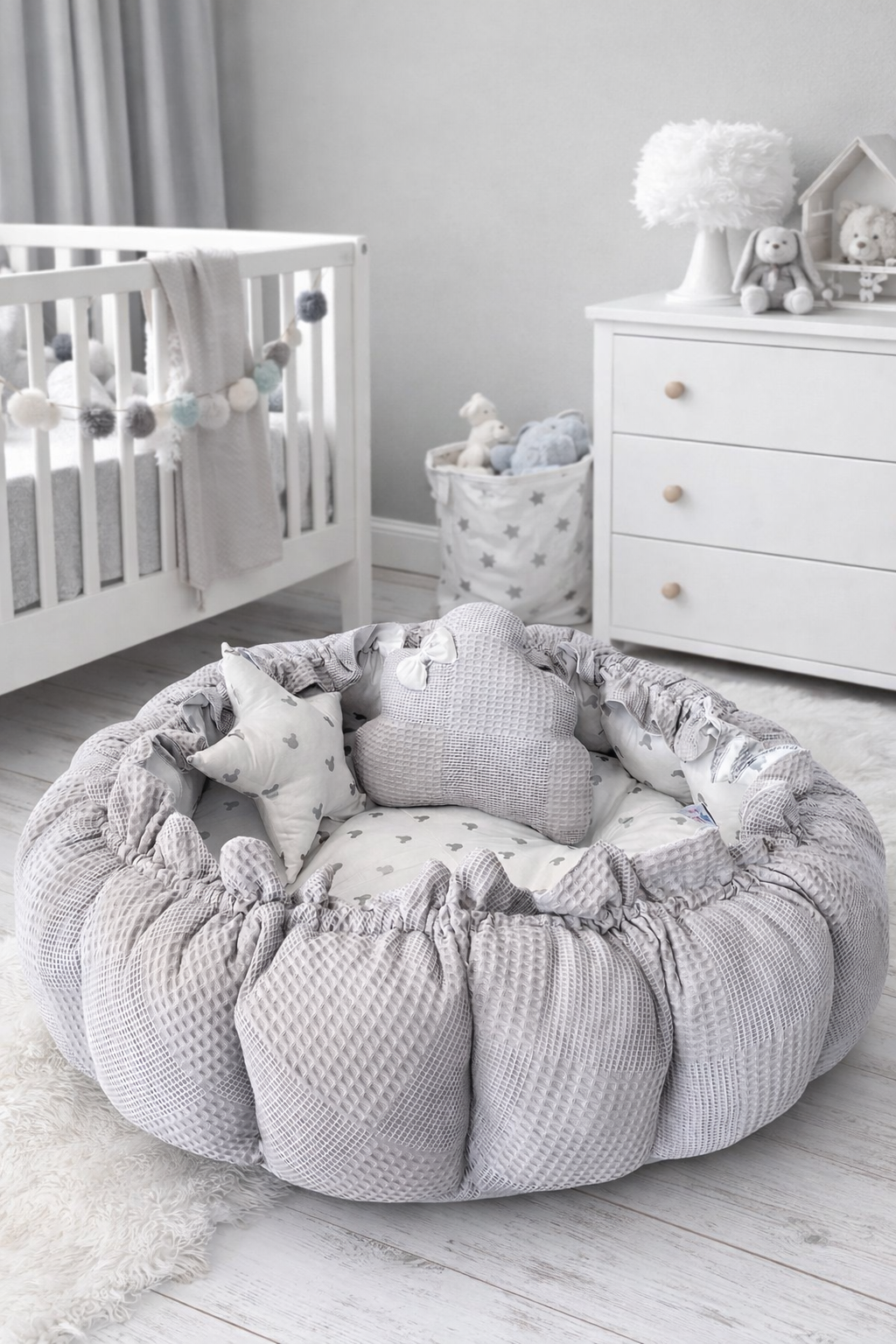 Jaju Baby Gri Pike Kumaş ve Micky Kumaş Tasarım Açılır - Kapanır Oyun Minderi Bebek Yuvası