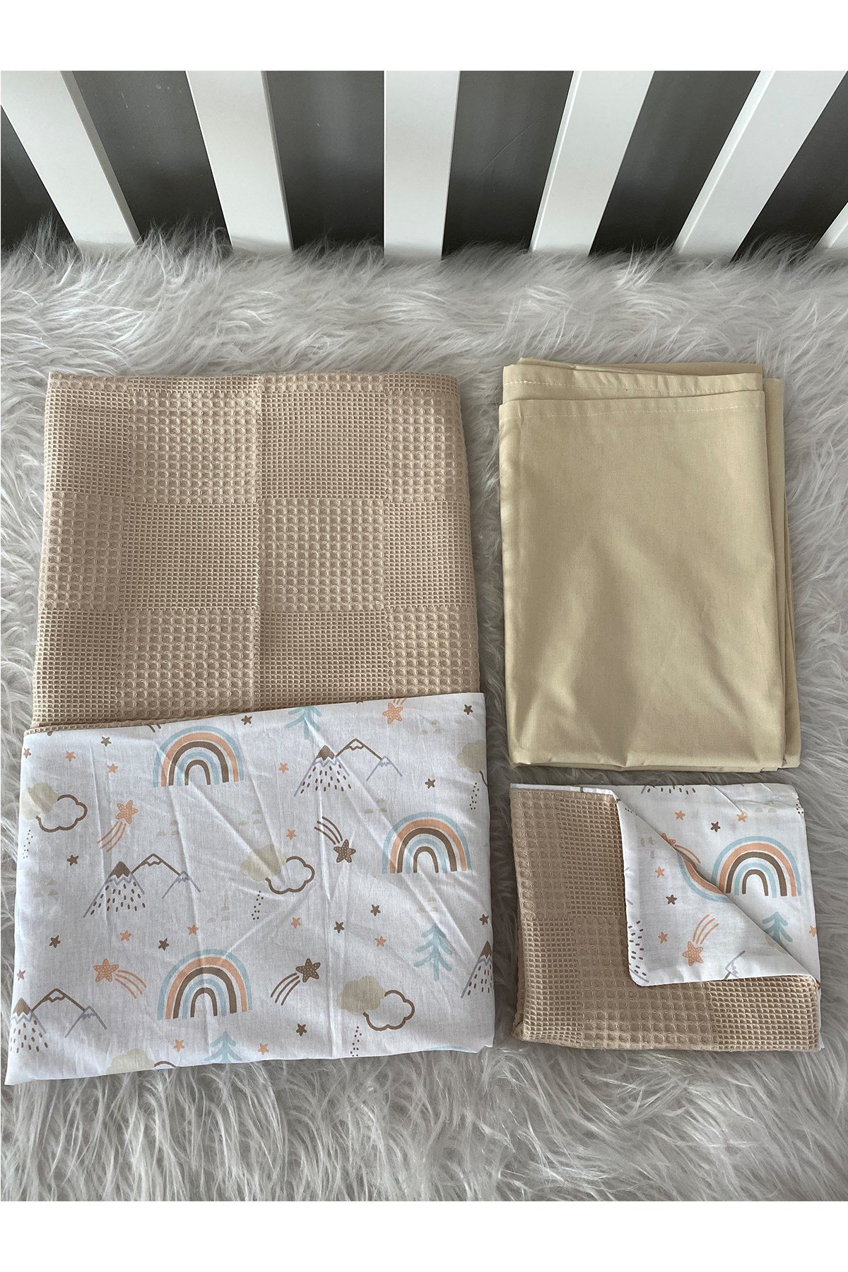 Jaju Baby Waffle Pike Kumaş ve Dağ Desenli Kombinli Nevresim Takımı 