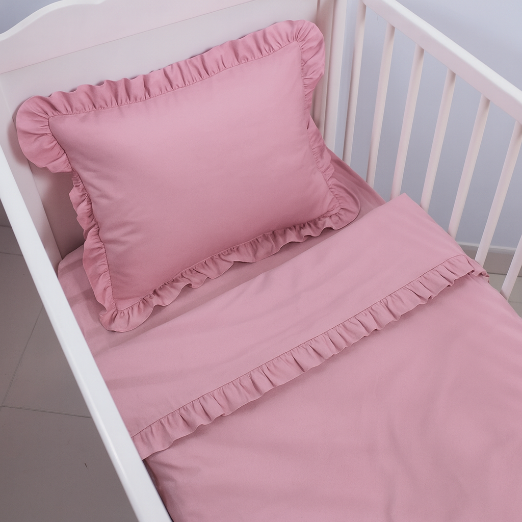 Pudra Pembe Bebek Nevresim Takımı – 60x120 | 70x140 | 80x130 Beşik Uyumlu – Fırfırlı Premium Set