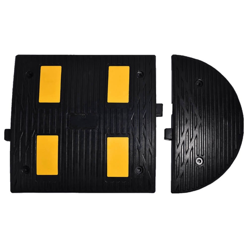 4 Reflektifli Kauçuk Hız Kesici, Yol Kasisi 50 x 50 x 4,5 cmYol Kasisi Kauçuk