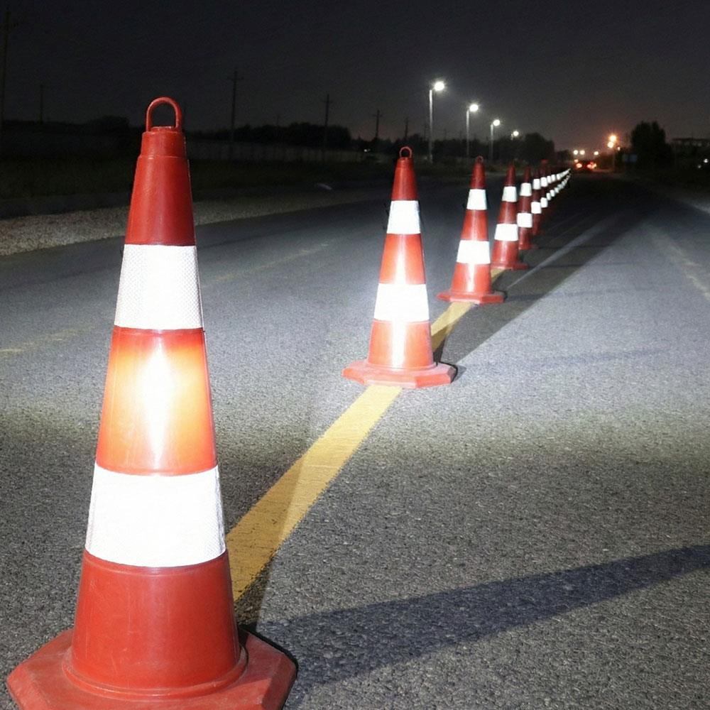 5'li TPE Trafik Konisi Seti 70 cm Çift Reflektifli - Ağırlıksız Trafik DubasıTrafik Konisi PPC 50-60-75 cm