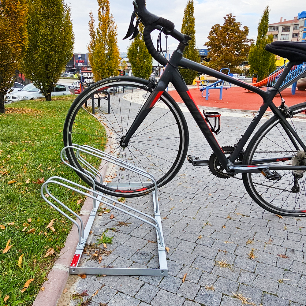 Bisiklet Park Yeri Üçlü Galvaniz EKO, Park Demiri 40x105 cmBisiklet Park Yeri