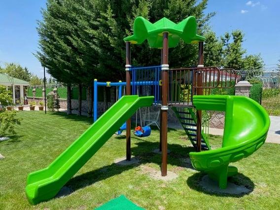 Çocuk Oyun Parkı Bir Kuleli, İki Kaydıraklı 5.5 x 4.5mKent Ekipmanları