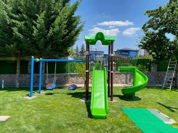 Çocuk Oyun Parkı Bir Kuleli, İki Kaydıraklı 5.5 x 4.5mKent Ekipmanları