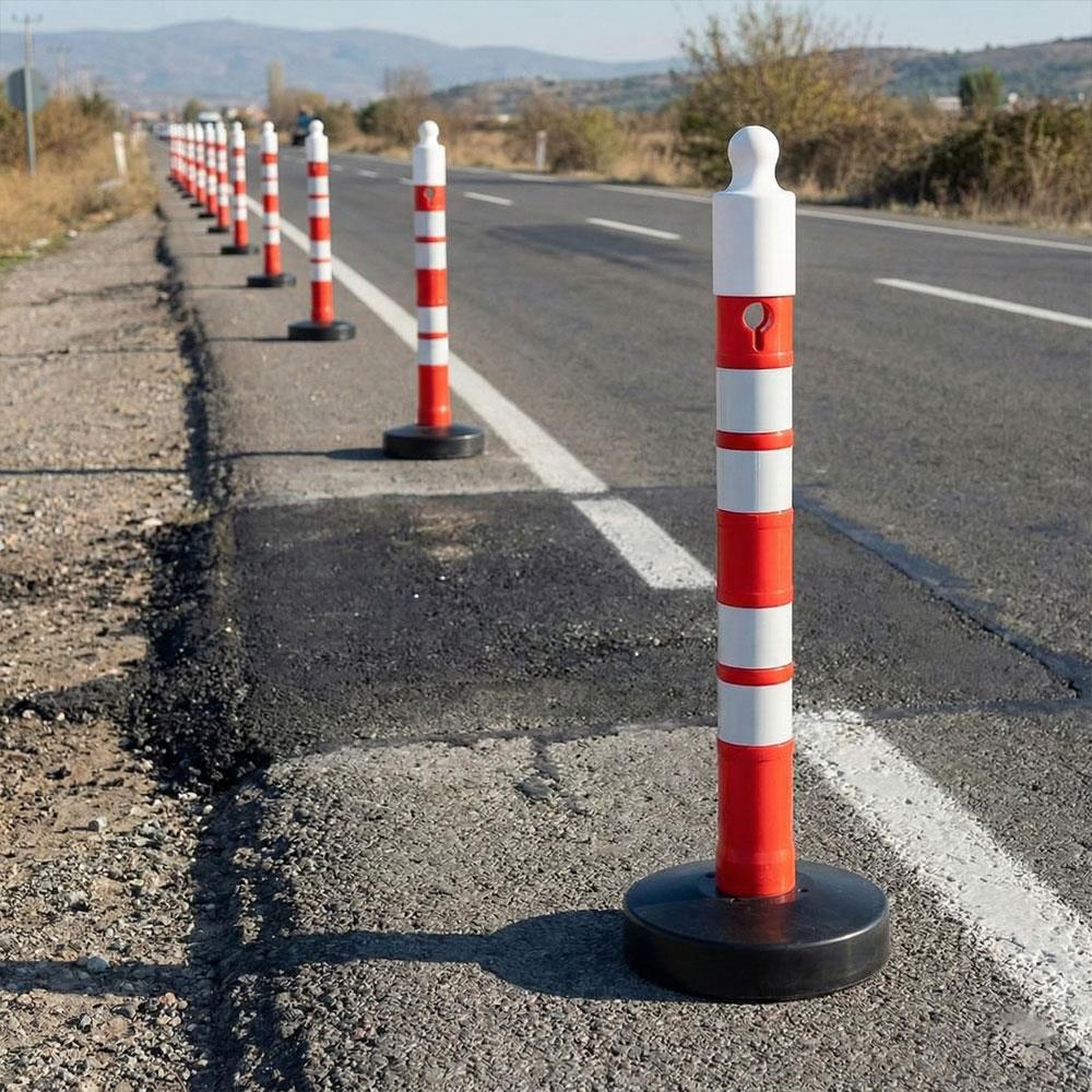 Dubalı Kırmızı Uyarı Dikmesi, 4 Reflektifli - 120 x 11 cmUyarı Dikmesi