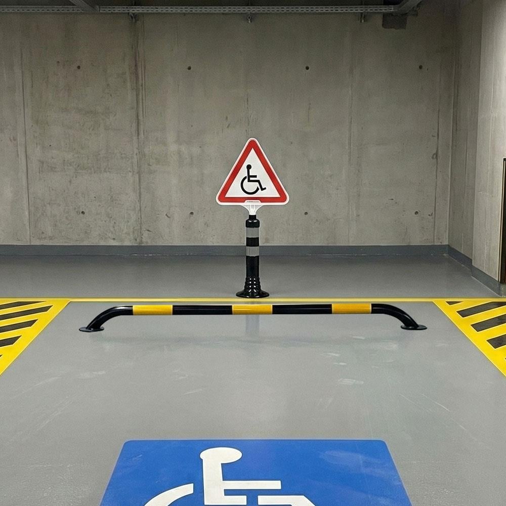 Engelli Park Yeri Üçgen Uyarı Levhalı Delineator Seti Black Delineator Sets