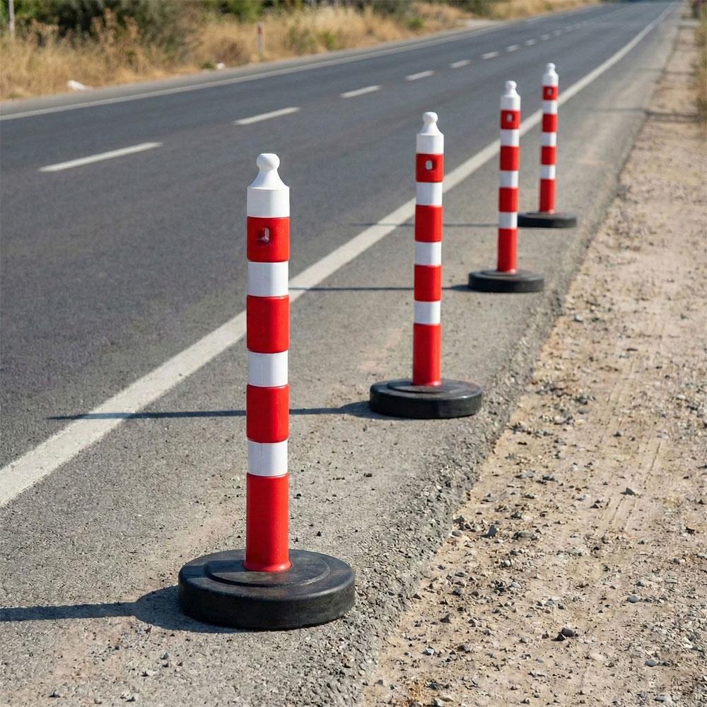 Kauçuk Tabanlı Kırmızı Uyarı Dikmesi, 3 Reflektifli - 100 x 9 cmUyarı Dikmesi