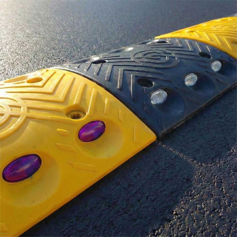 Oval Hız Kesici PPC Set, Yol Kasisi 3 MetrePlastic Speed Bump Sets