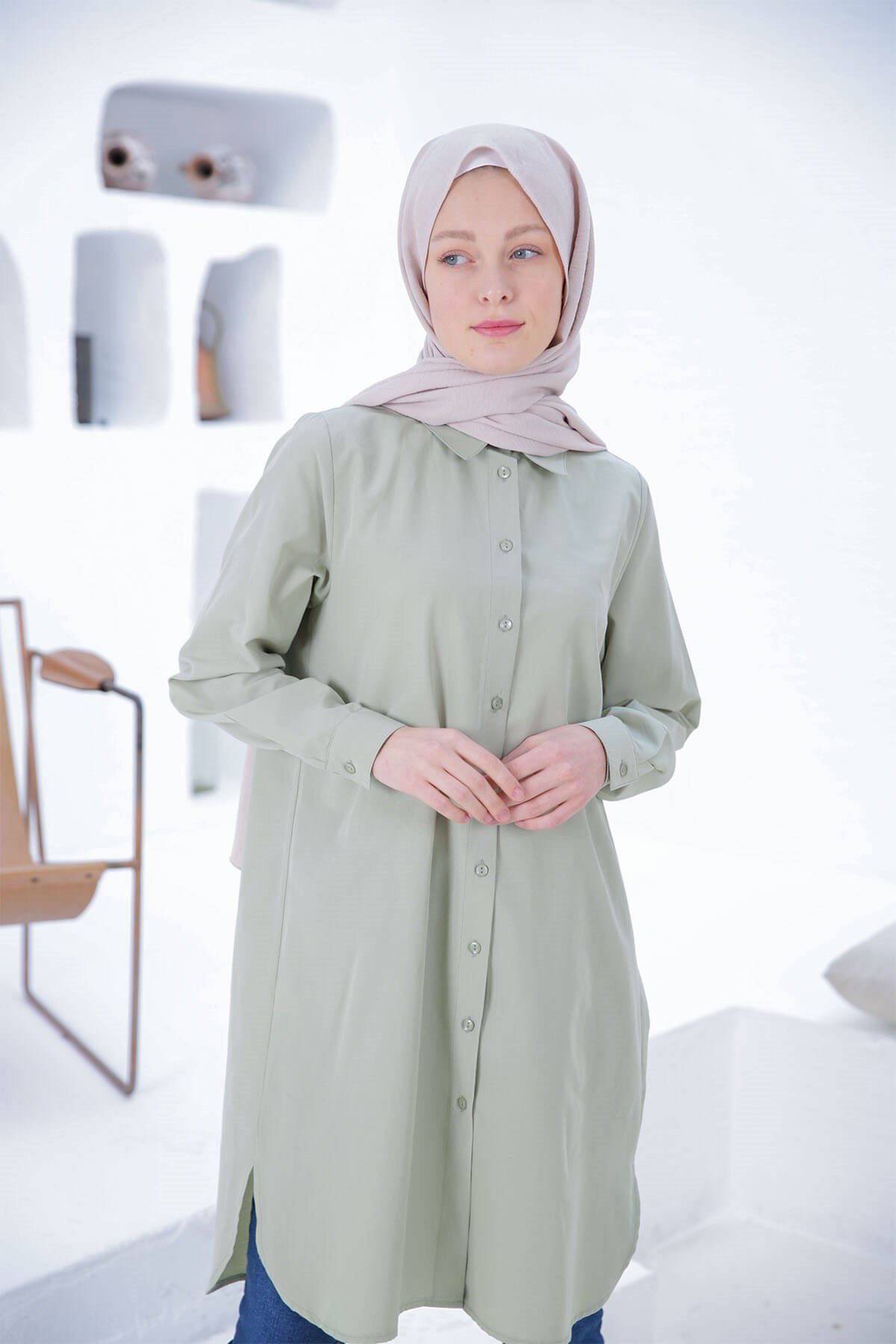 CHEMISE BASIC VERT AMANDE