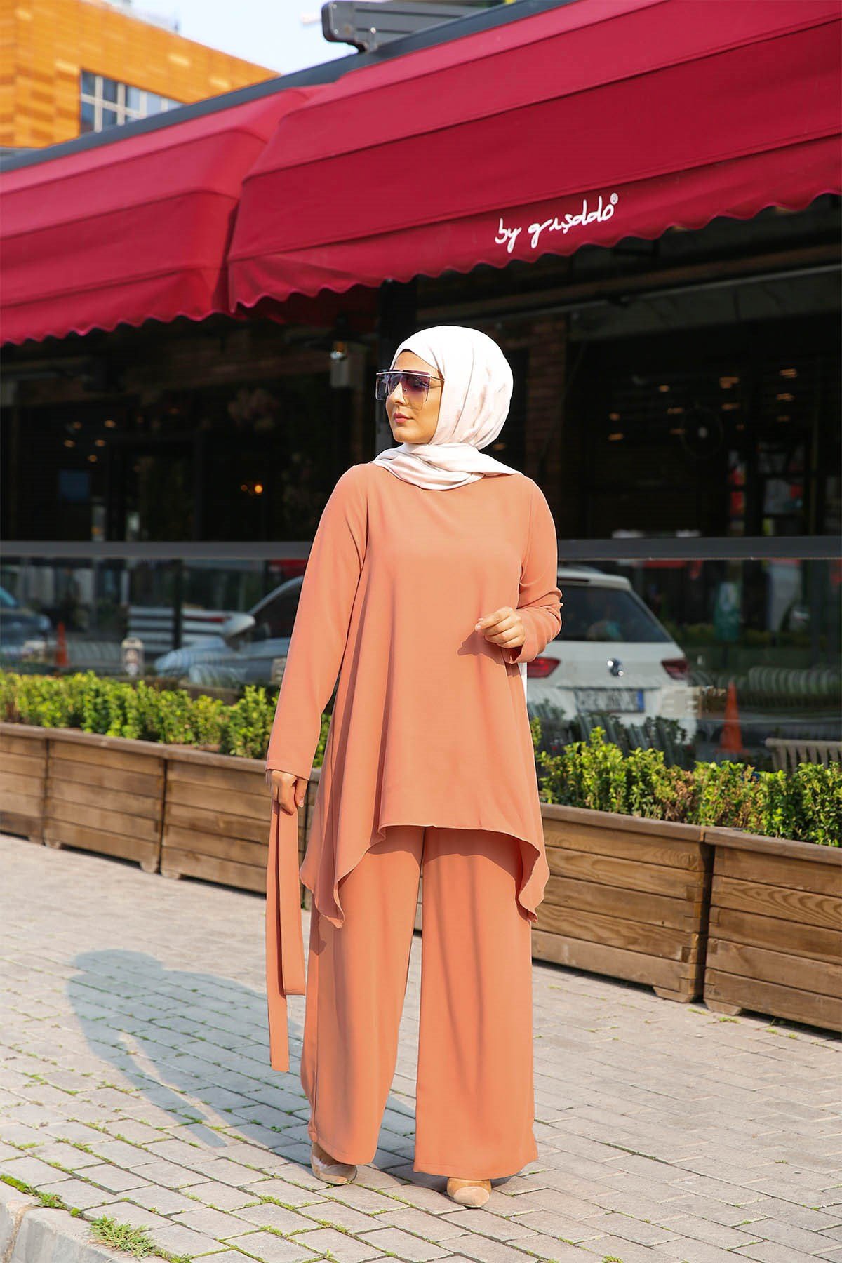 ENSEMBLE MODESTY SAUMON