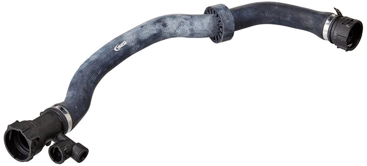 Bmw X5 Seri E53 Kasa 3.0d Radyatör Üst Hortumu 