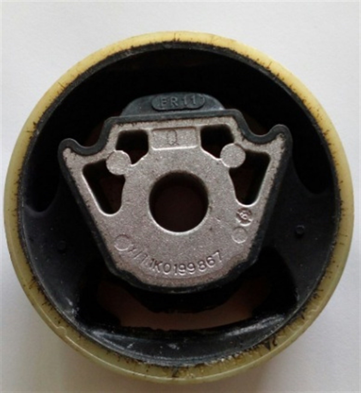 Volkswagen Passat 2006-2010 Model Arası Travers Takozu Alt İthal Ürün Lemförder Marka 1K0199867A