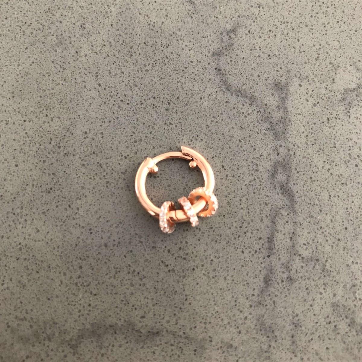 1,4 cm Üç Mini Halka Detay Halka İthal Küpe 
