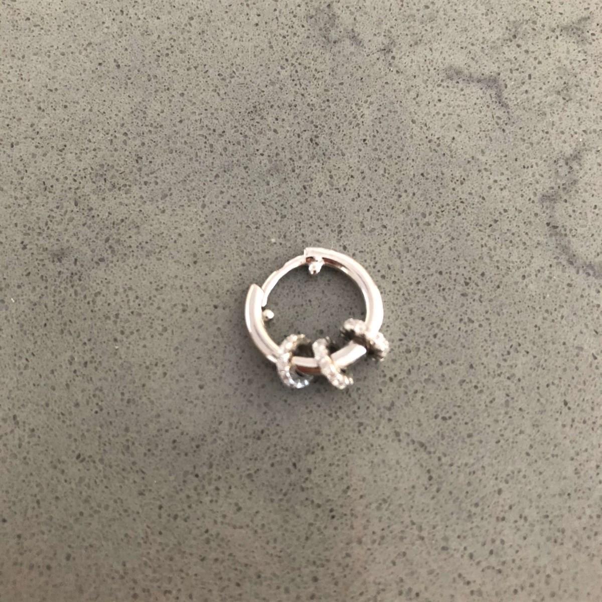 1,4 cm Üç Mini Halka Detay Halka İthal Küpe 