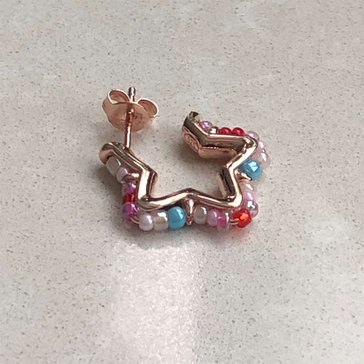 2 cm Renkli Boncuk Yıldız Küçük Boy İthal Küpe
