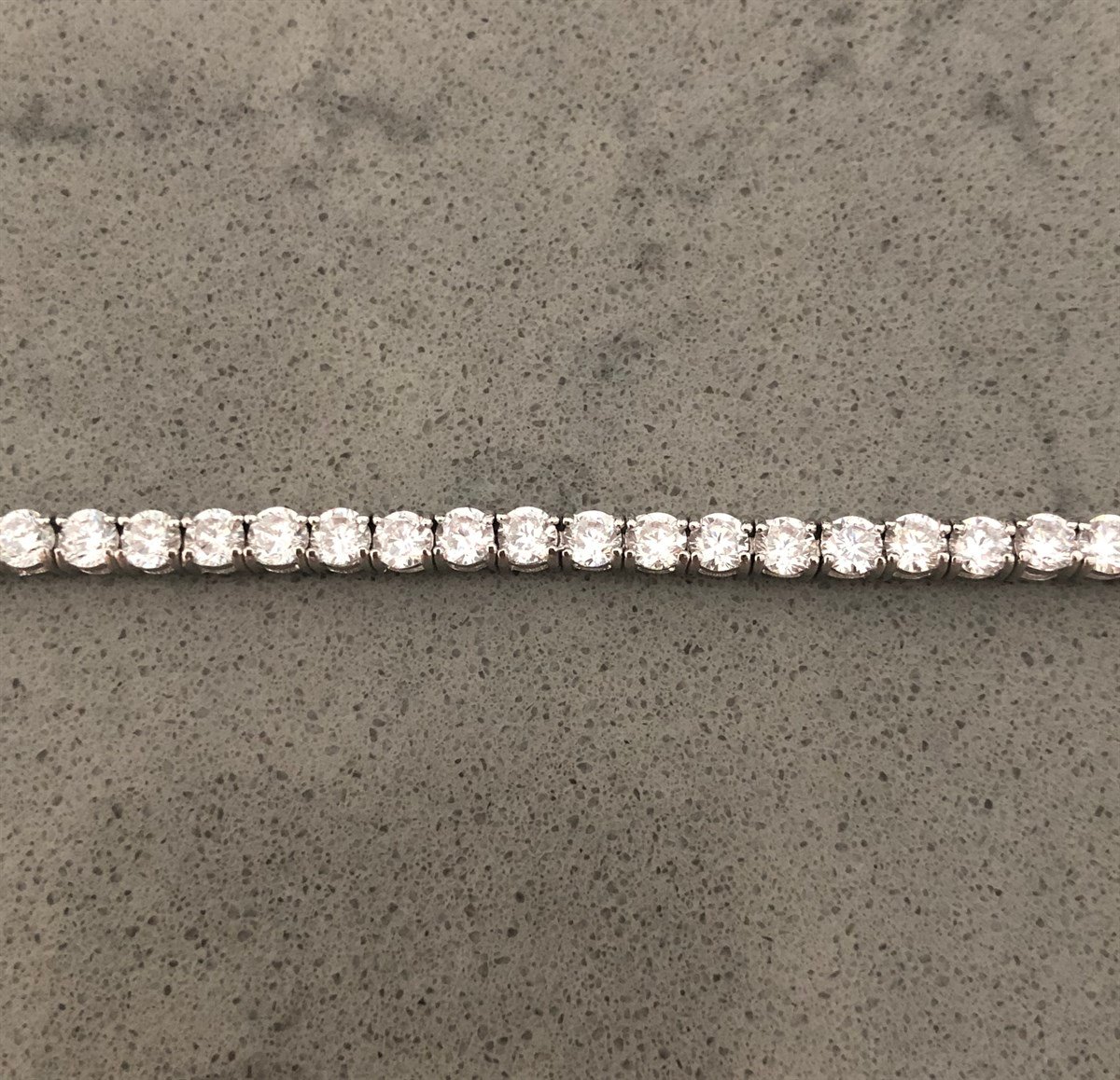 3 mm Suyolu İthal Bileklik