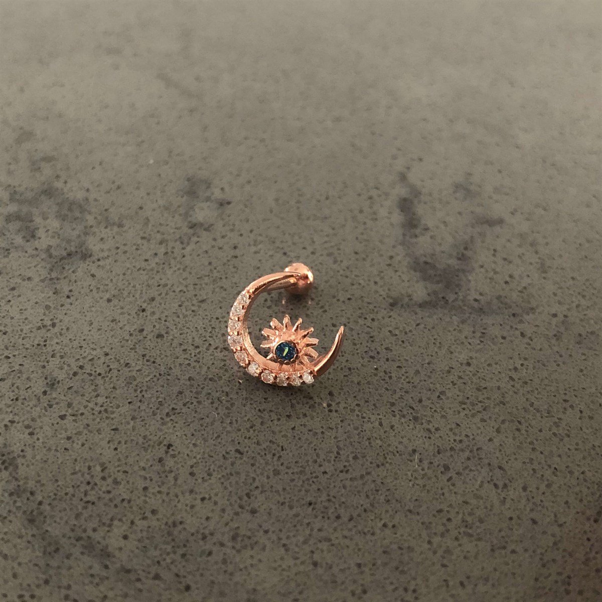 Ay Figür Tragus