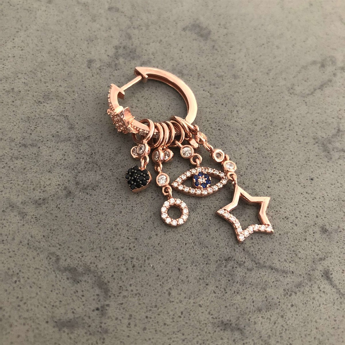 Figürlü Halka Küpe 2