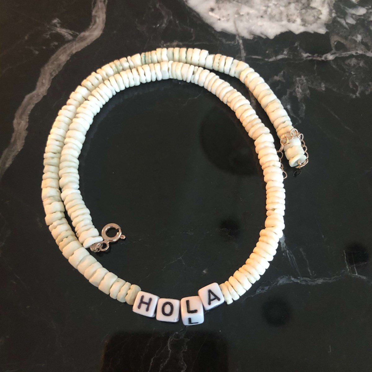 HOLA Kolye 