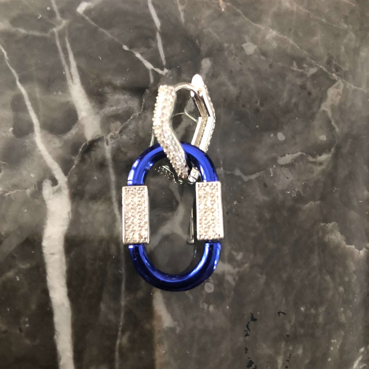 Metalik Lacivert Oval Küpe 