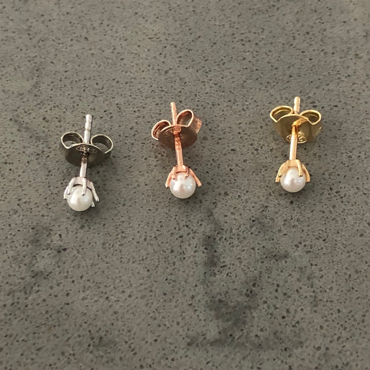 Mini Top İnci İthal Küpe