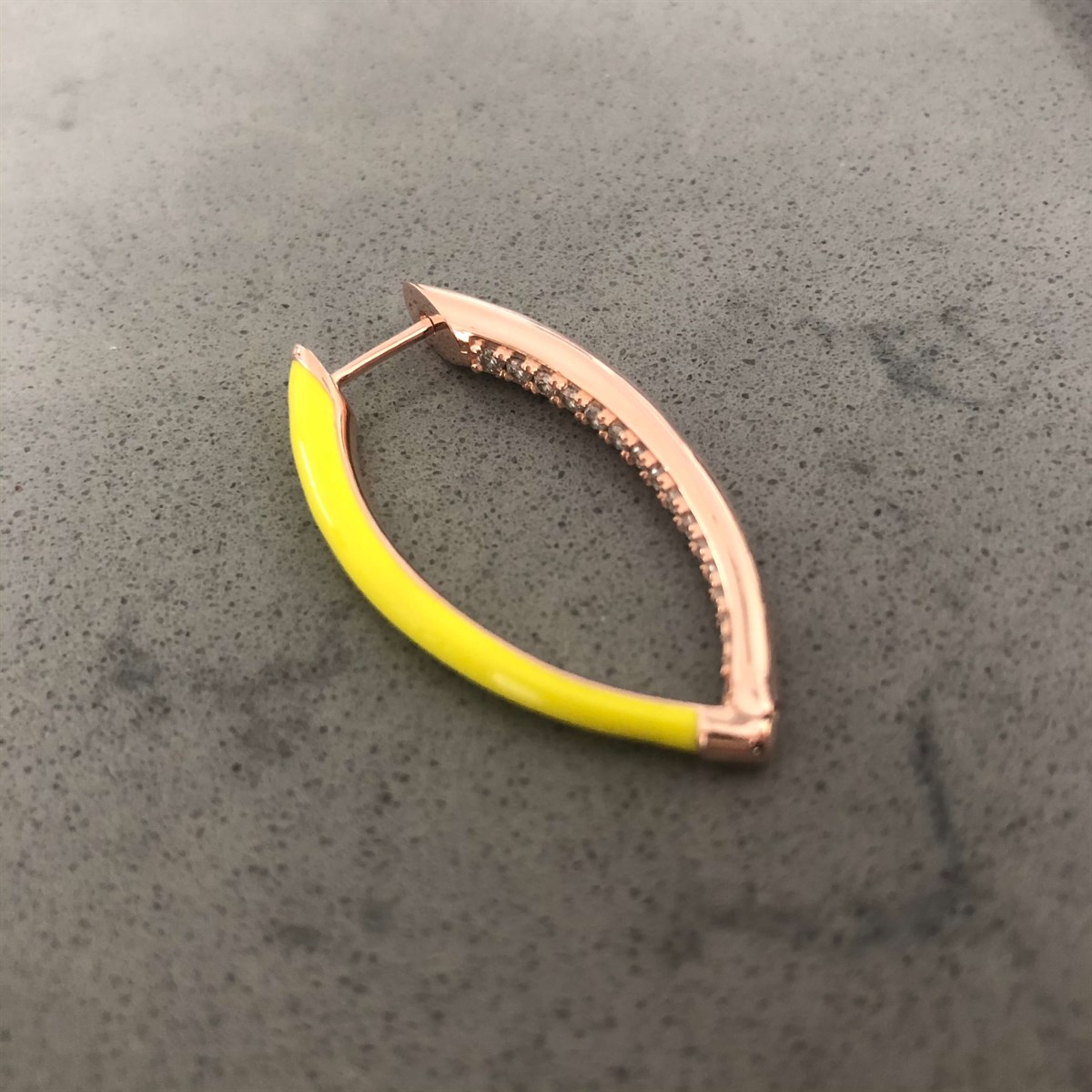 Neon Limon Çiçeği İthal Küpe
