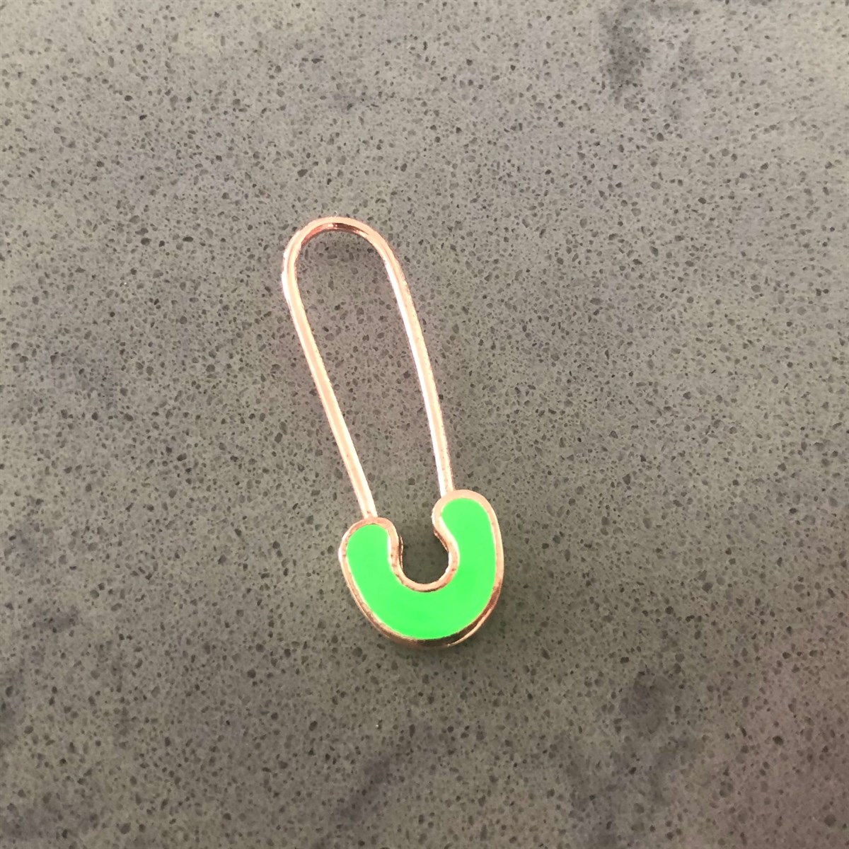 Neon Yeşil Firkete Küpe