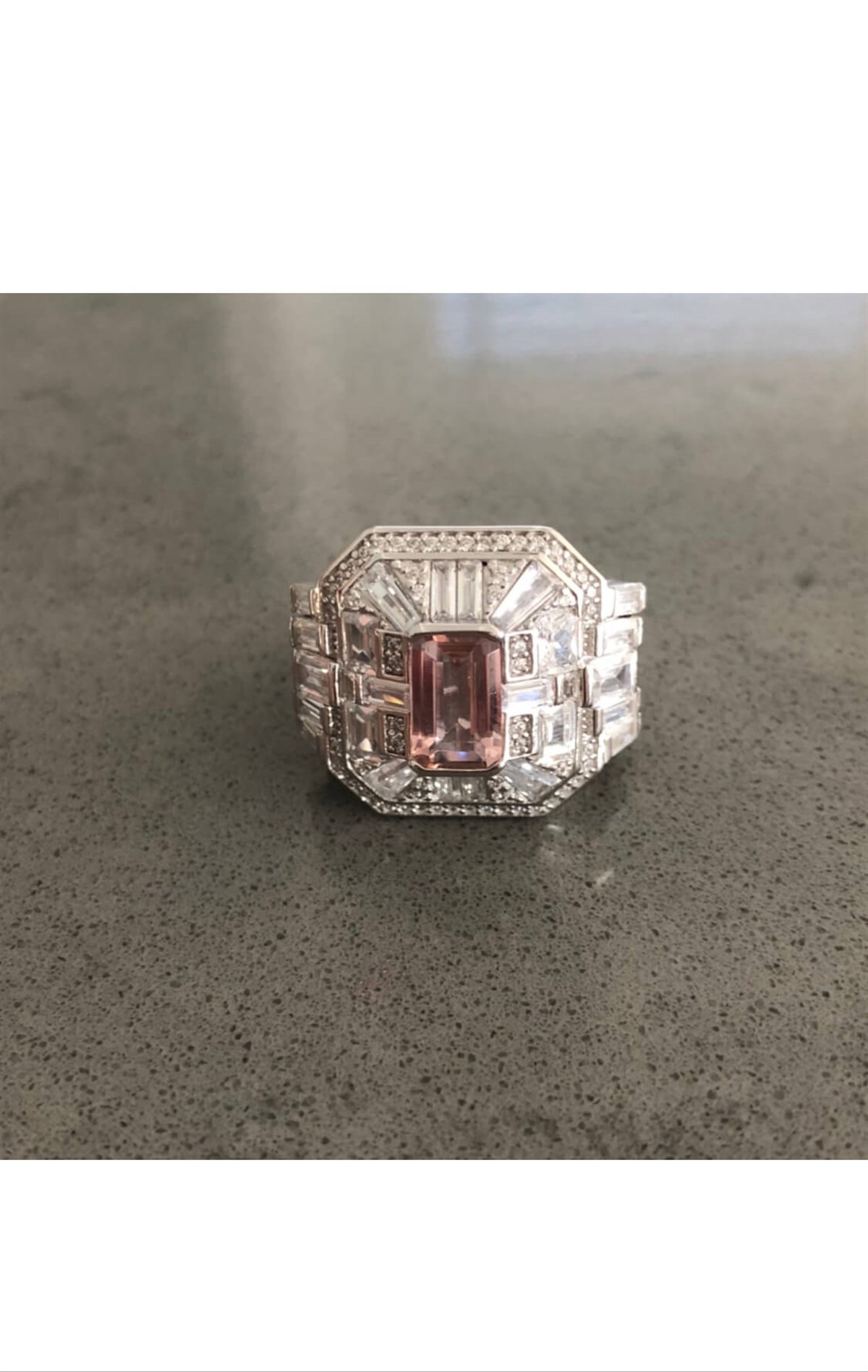 Pembe Baget Taşlı İthal Yüzük