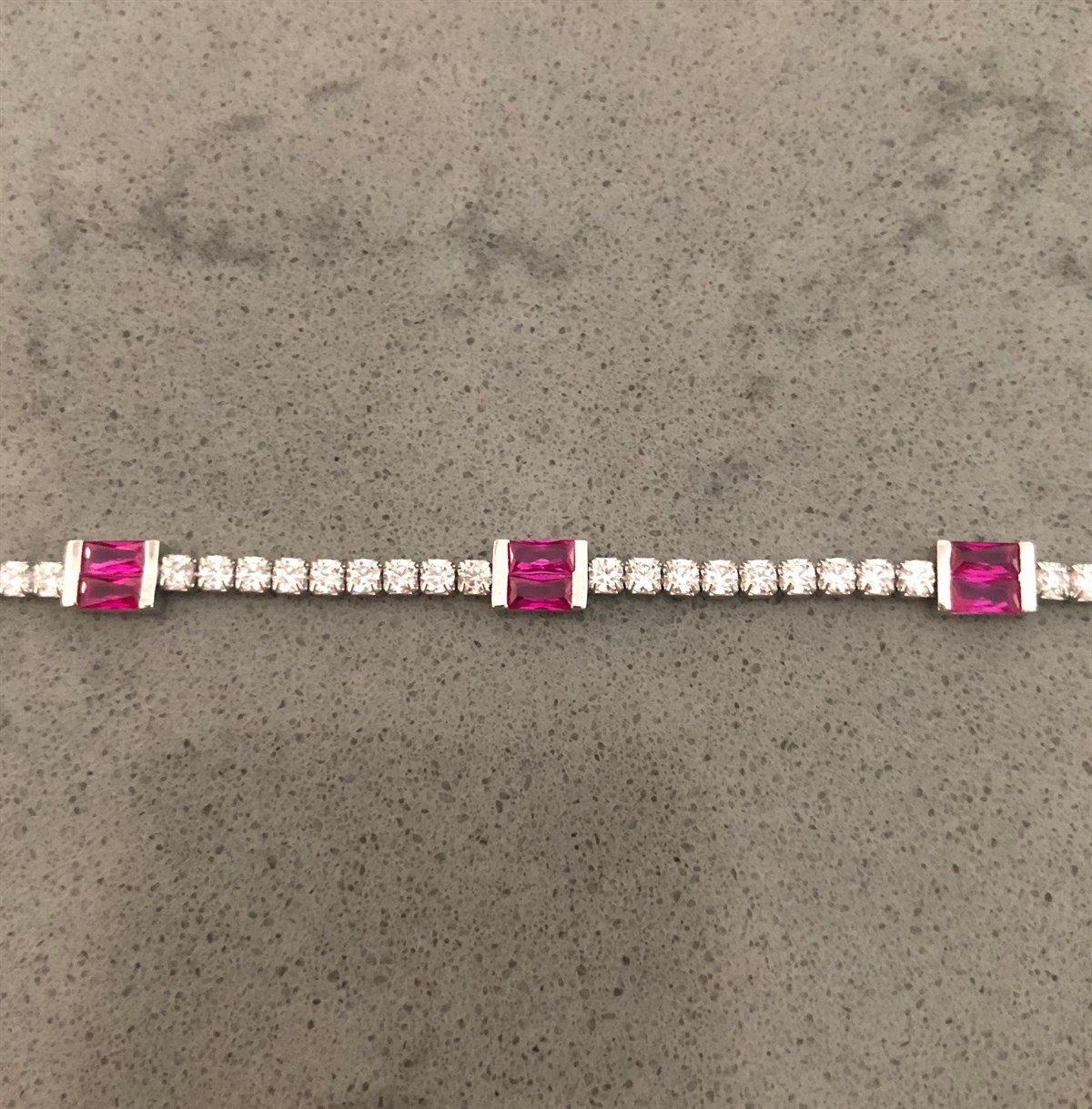 Pembe Üç Baget Taş Suyolu Bileklik