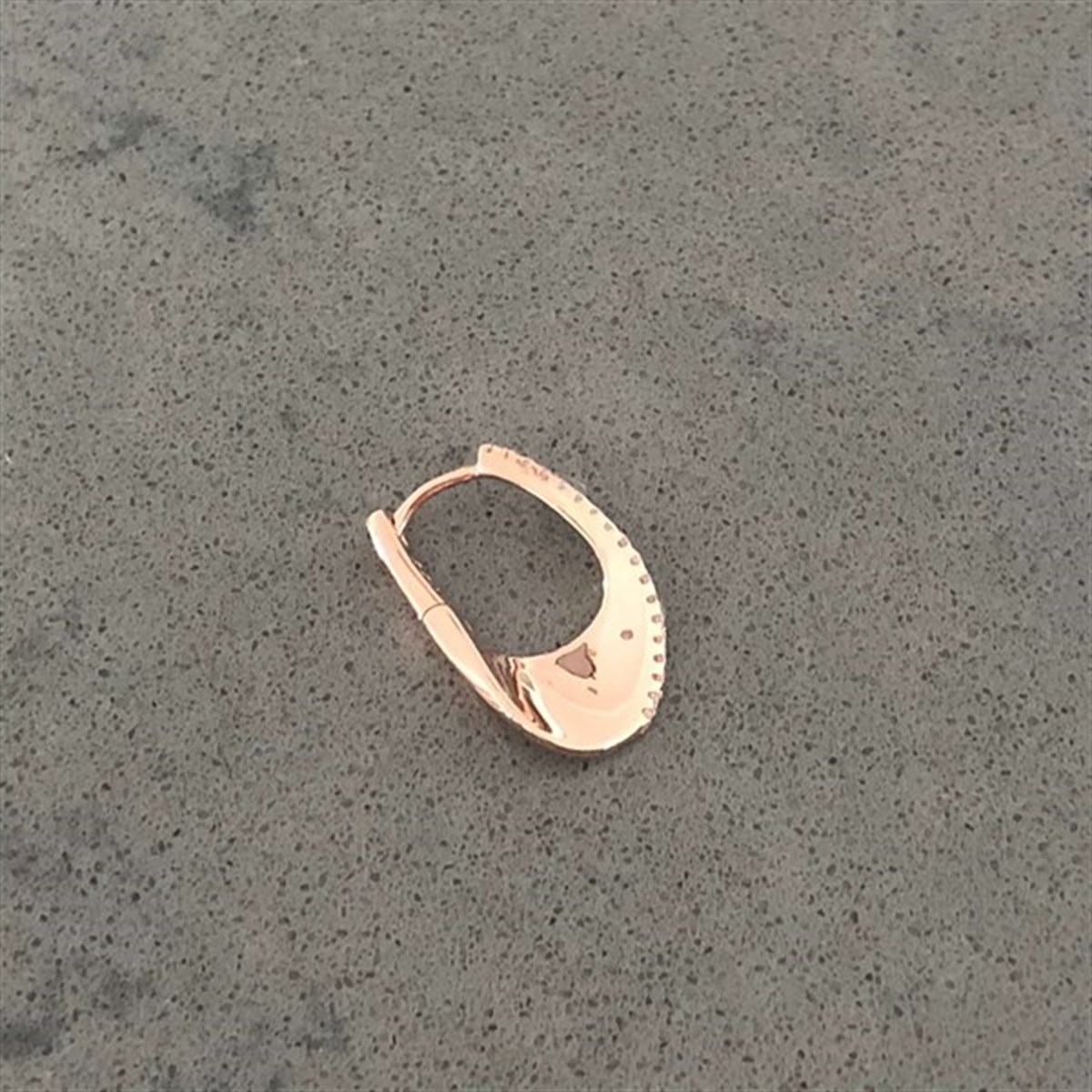 Taşlı Zigzag Oval İthal Küpe